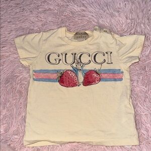 Toddler/Baby Girl Gucci Kids Cream Tee with Strawberry and Blue-Pink Stripes